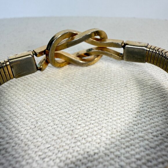Brookcraft Knot Bracelet Signed Gold-Tone Vintage - Picture 8 of 9